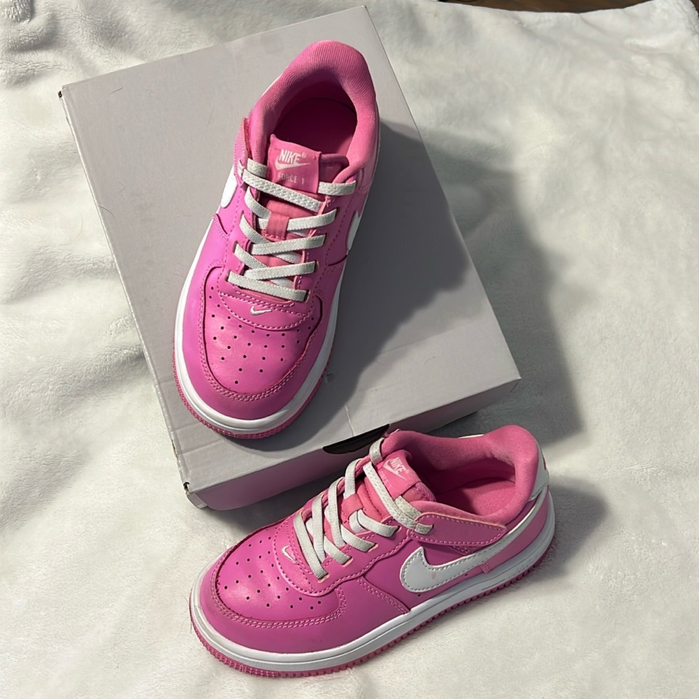 Like New Girls Nike Air Force Ones